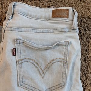 Levi's Light Wash skinny jeans